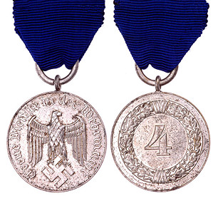 Datei:Dienstauszeichnung IV. Klasse.jpg