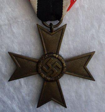 Datei:KVK II. Klasse ohne Schwerter.jpg