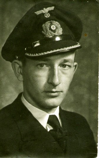 Datei:Ahlefeld von, Hunold.jpg